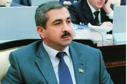 Etibar Hüseynov deputat həmkarlarını qınadı